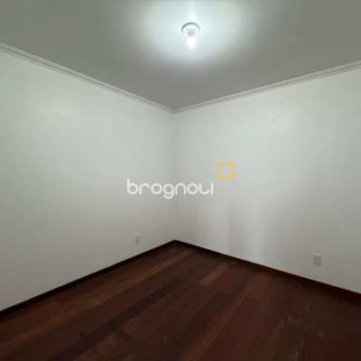 Apartamento com 60m², 2 quartos, no bairro Centro em Florianópolis