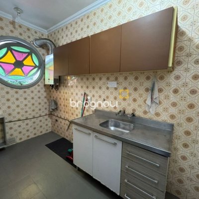 Apartamento com 60m², 2 quartos, no bairro Centro em Florianópolis