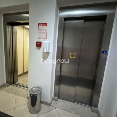 Apartamento com 60m², 2 quartos, no bairro Centro em Florianópolis