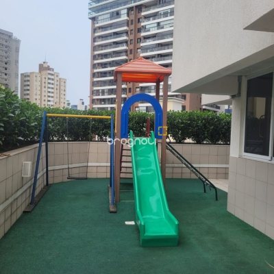 Apartamento com 149m², 4 quartos (sendo 1 suíte), 4 garagens, no bairro Campinas em São José