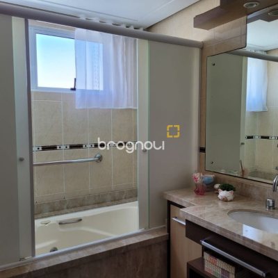 Apartamento com 149m², 4 quartos (sendo 1 suíte), 4 garagens, no bairro Campinas em São José