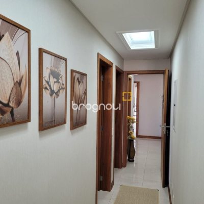 Apartamento com 149m², 4 quartos (sendo 1 suíte), 4 garagens, no bairro Campinas em São José