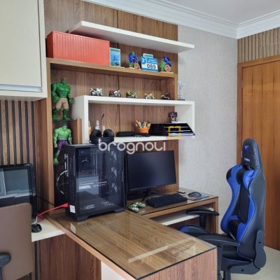Apartamento com 149m², 4 quartos (sendo 1 suíte), 4 garagens, no bairro Campinas em São José