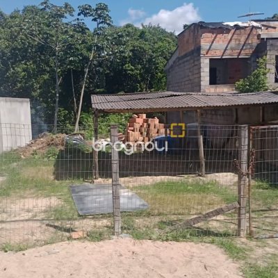Terreno com 235m², no bairro Forquilhas em São José