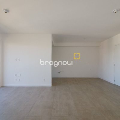 Apartamento com 100m², 3 quartos (sendo 1 suíte), 2 garagens, no bairro João Paulo em Florianópolis