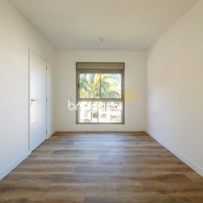 Apartamento com 100m², 3 quartos (sendo 1 suíte), 2 garagens, no bairro João Paulo em Florianópolis