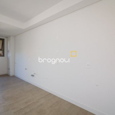 Apartamento com 100m², 3 quartos (sendo 1 suíte), 2 garagens, no bairro João Paulo em Florianópolis