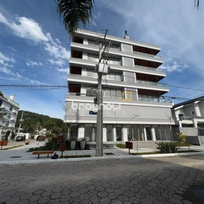 Apartamento com 123m², 2 quartos (sendo 1 suíte), 2 garagens, no bairro Jurerê Internacional em Florianópolis