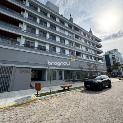 Apartamento com 123m², 2 quartos (sendo 1 suíte), 2 garagens, no bairro Jurerê Internacional em Florianópolis