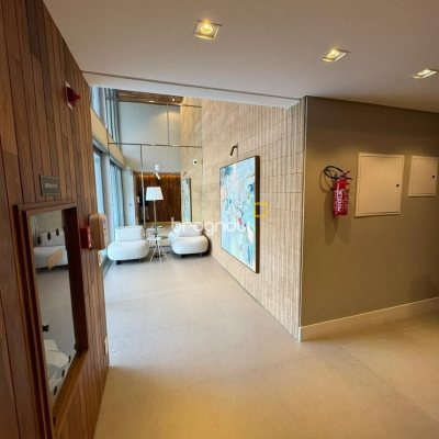 Apartamento com 123m², 2 quartos (sendo 1 suíte), 2 garagens, no bairro Jurerê Internacional em Florianópolis