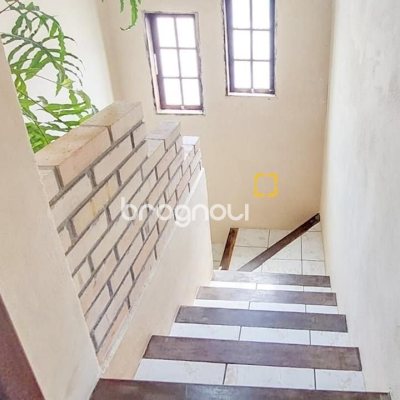 Casa com 160m², 3 quartos (sendo 1 suíte), 2 garagens, no bairro Rio Tavares em Florianópolis
