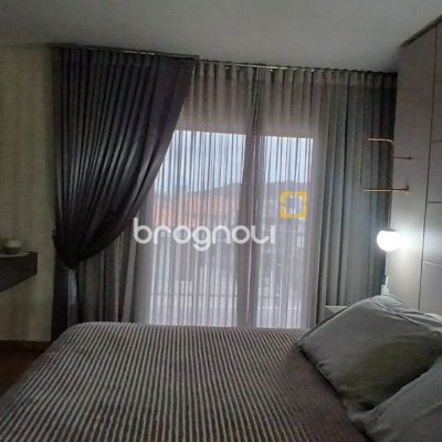 Casa com 271m², 3 quartos (sendo 1 suíte), 2 garagens, no bairro Barreiros em São José