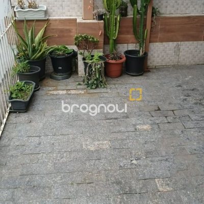 Casa com 271m², 3 quartos (sendo 1 suíte), 2 garagens, no bairro Barreiros em São José
