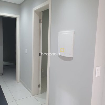 Apartamento com 63m², 2 quartos, 1 garagem, no bairro Serraria em São José