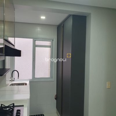 Apartamento com 63m², 2 quartos, 1 garagem, no bairro Serraria em São José