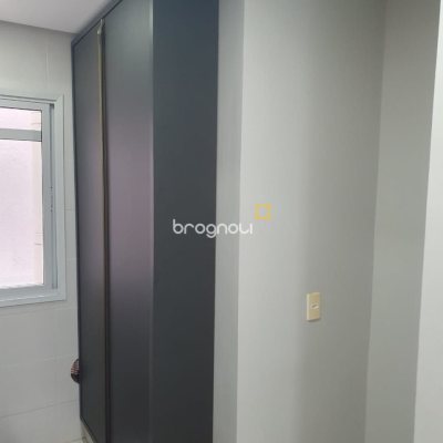 Apartamento com 63m², 2 quartos, 1 garagem, no bairro Serraria em São José
