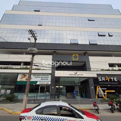 Sala com 38m², 1 garagem, no bairro Saco dos Limões em Florianópolis