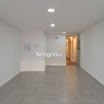 Sala com 38m², 1 garagem, no bairro Saco dos Limões em Florianópolis