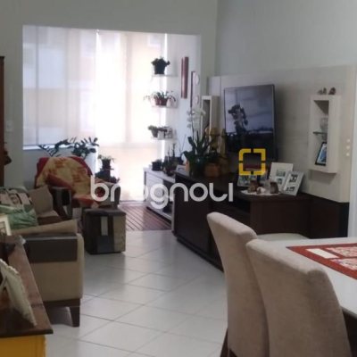 Apartamento com 102m², 3 quartos (sendo 1 suíte), 1 garagem, no bairro Campinas em São José