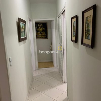 Apartamento com 102m², 3 quartos (sendo 1 suíte), 1 garagem, no bairro Campinas em São José