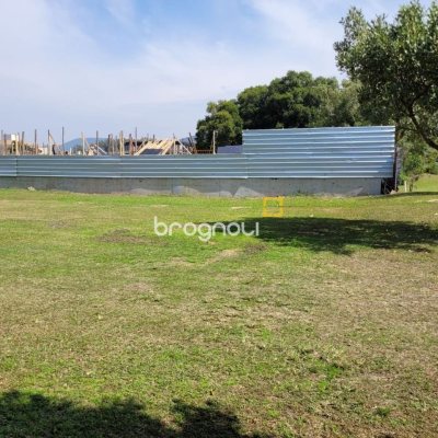 Terreno com 1261m², no bairro Ingleses em Florianópolis