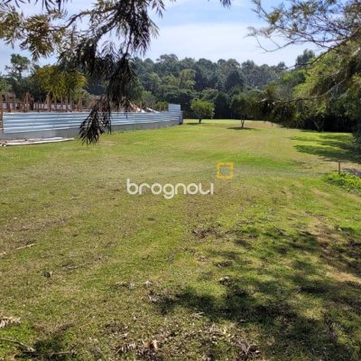 Terreno com 1261m², no bairro Ingleses em Florianópolis