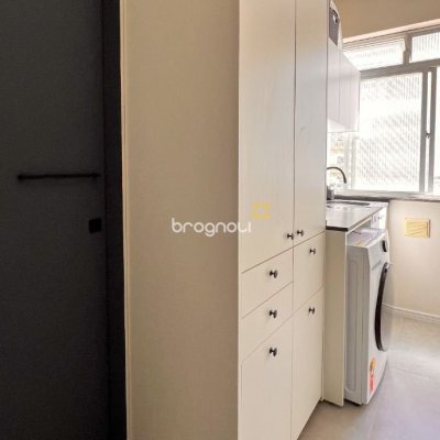 Apartamento com 76m², 2 quartos (sendo 1 suíte), no bairro Centro em Florianópolis