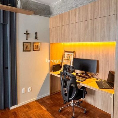 Apartamento com 76m², 2 quartos (sendo 1 suíte), no bairro Centro em Florianópolis