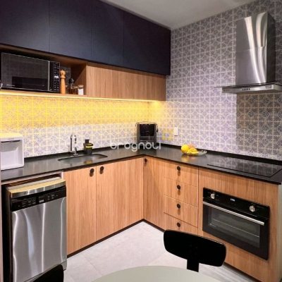 Apartamento com 76m², 2 quartos (sendo 1 suíte), no bairro Centro em Florianópolis