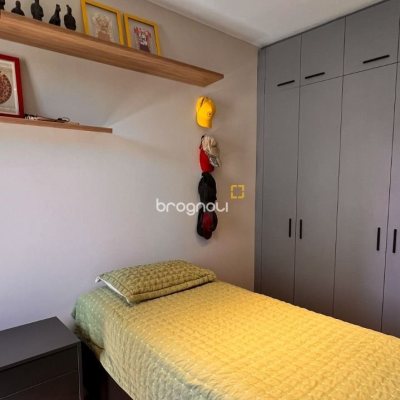 Apartamento com 76m², 2 quartos (sendo 1 suíte), no bairro Centro em Florianópolis