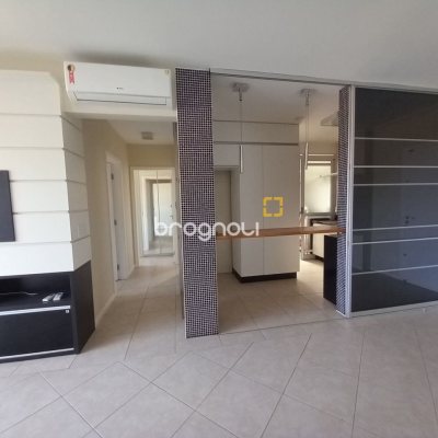 Apartamento com 71m², 2 quartos (sendo 1 suíte), 1 garagem, no bairro João Paulo em Florianópolis