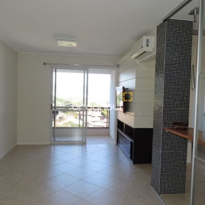Apartamento com 71m², 2 quartos (sendo 1 suíte), 1 garagem, no bairro João Paulo em Florianópolis