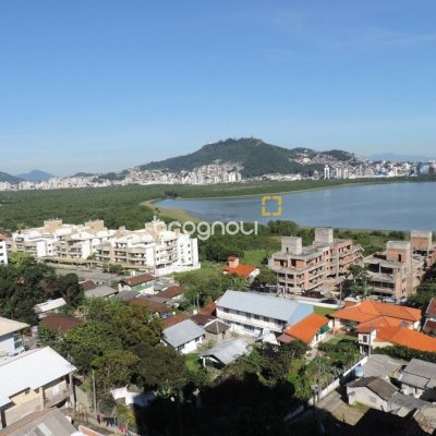 Apartamento com 71m², 2 quartos (sendo 1 suíte), 1 garagem, no bairro João Paulo em Florianópolis