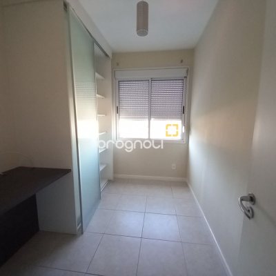 Apartamento com 71m², 2 quartos (sendo 1 suíte), 1 garagem, no bairro João Paulo em Florianópolis
