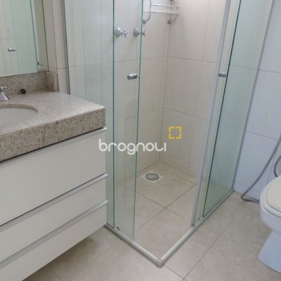 Apartamento com 71m², 2 quartos (sendo 1 suíte), 1 garagem, no bairro João Paulo em Florianópolis