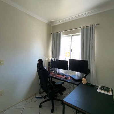 Apartamento com 91m², 3 quartos (sendo 1 suíte), 1 garagem, no bairro Campinas em São José