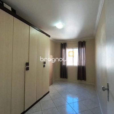 Apartamento com 91m², 3 quartos (sendo 1 suíte), 1 garagem, no bairro Campinas em São José