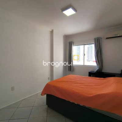 Apartamento com 91m², 3 quartos (sendo 1 suíte), 1 garagem, no bairro Campinas em São José