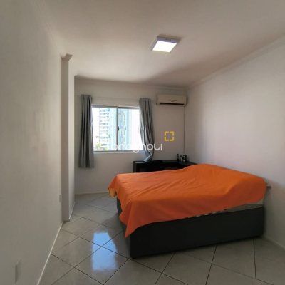 Apartamento com 91m², 3 quartos (sendo 1 suíte), 1 garagem, no bairro Campinas em São José