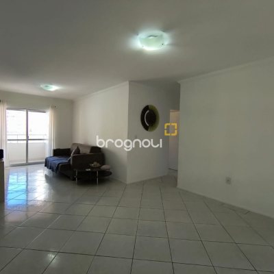 Apartamento com 91m², 3 quartos (sendo 1 suíte), 1 garagem, no bairro Campinas em São José