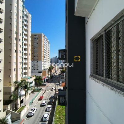 Apartamento com 91m², 3 quartos (sendo 1 suíte), 1 garagem, no bairro Campinas em São José