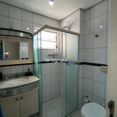 Apartamento com 91m², 3 quartos (sendo 1 suíte), 1 garagem, no bairro Campinas em São José