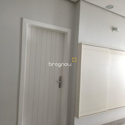 Apartamento com 91m², 3 quartos (sendo 1 suíte), 1 garagem, no bairro Campinas em São José