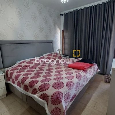 Casa com 215m², 4 quartos (sendo 1 suíte), 4 garagens, no bairro Barra da Lagoa em Florianópolis