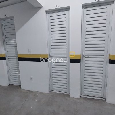 Cobertura com 185m², 2 quartos (sendo 2 suítes), 2 garagens, no bairro Campeche em Florianópolis