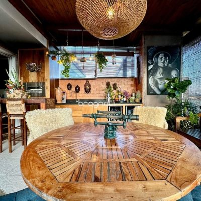 Cobertura com 185m², 2 quartos (sendo 2 suítes), 2 garagens, no bairro Campeche em Florianópolis