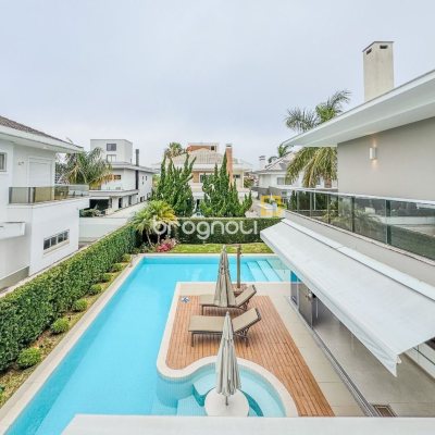 Casa de Condomínio com 890m², 5 quartos (sendo 5 suítes), 6 garagens, no bairro Jurerê Internacional em Florianópolis