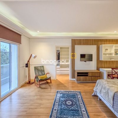 Casa de Condomínio com 890m², 5 quartos (sendo 5 suítes), 6 garagens, no bairro Jurerê Internacional em Florianópolis