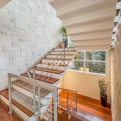 Casa de Condomínio com 890m², 5 quartos (sendo 5 suítes), 6 garagens, no bairro Jurerê Internacional em Florianópolis