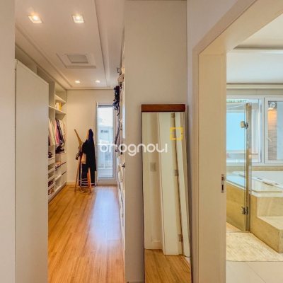Casa de Condomínio com 890m², 5 quartos (sendo 5 suítes), 6 garagens, no bairro Jurerê Internacional em Florianópolis